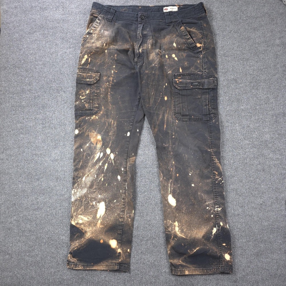 Wrangler Cargo Pants Mens 36x32 Black Relaxed Fit Paint Splatter Grunge Punk
